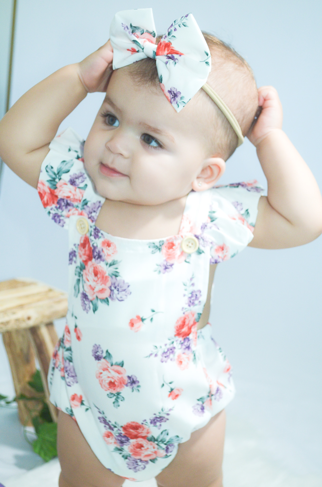 Barboteuse Alvina debout Barboteuse à fleurs avec noeud pour fête pour les bébés à la Réunion