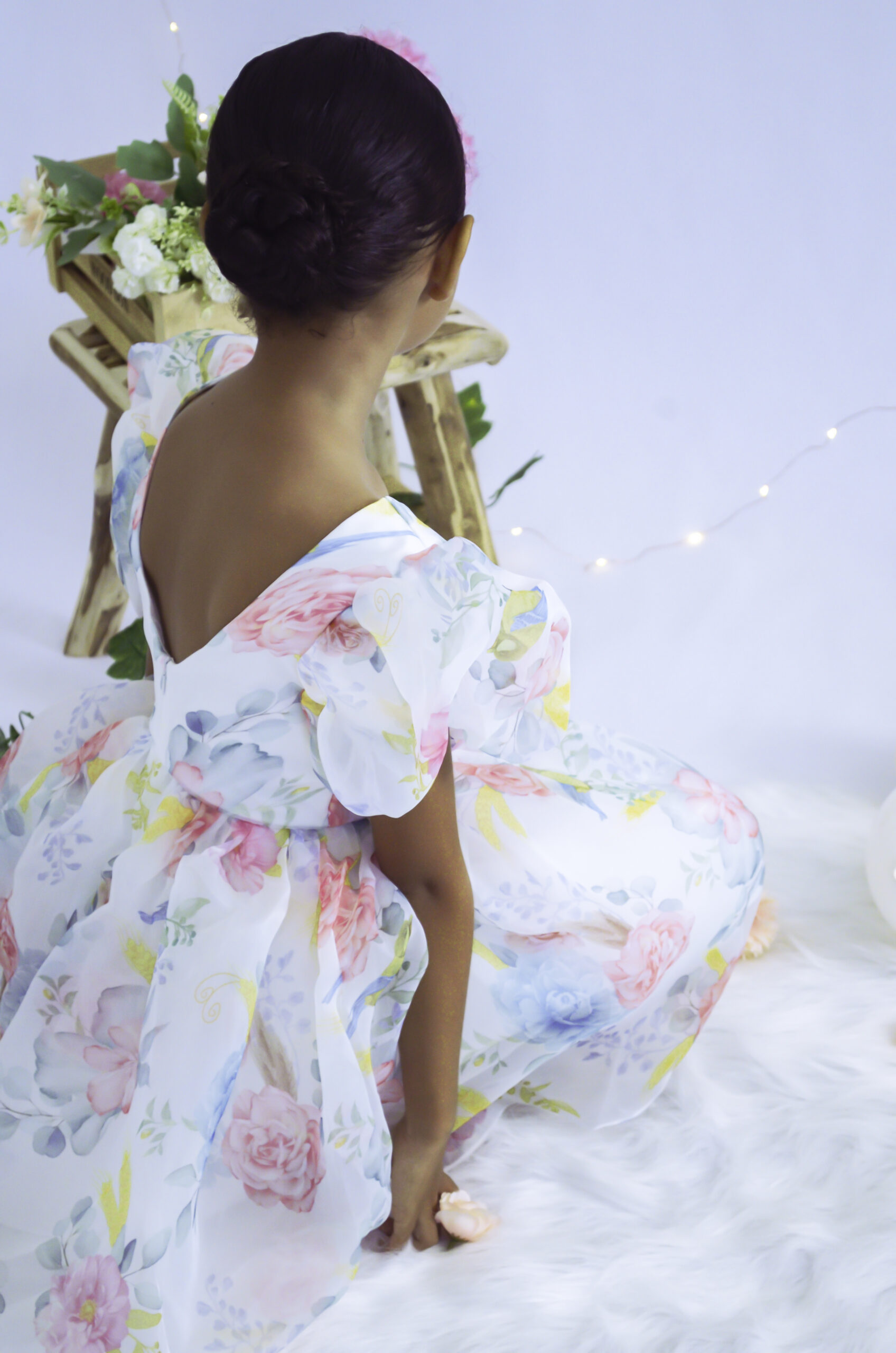 Robe de princesse à fleurs pour enfant mariage anniversaire et fête à La Réunion vêtement