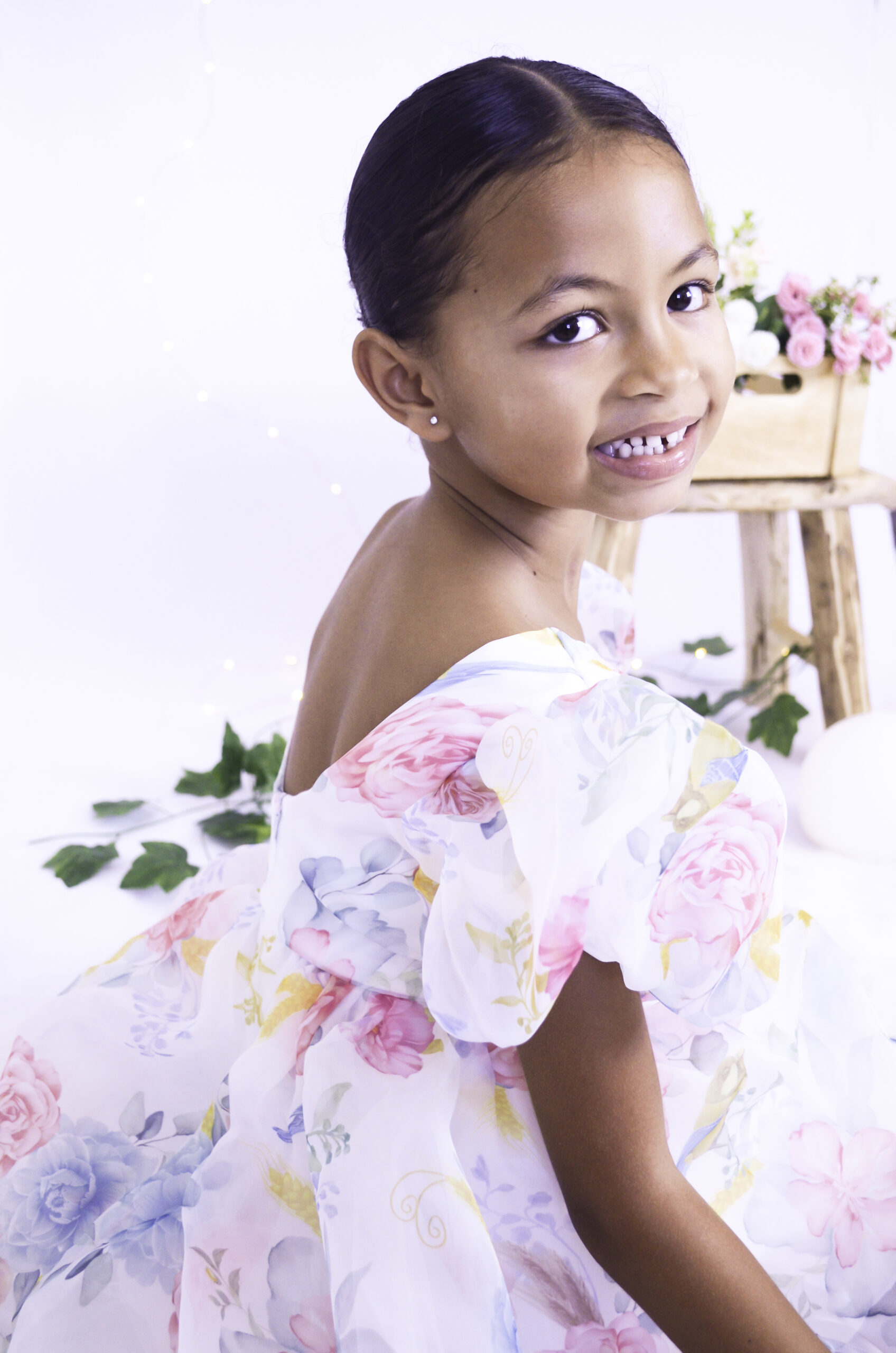 Robe de princesse à fleurs pour enfant mariage anniversaire et fête à La Réunion vêtement