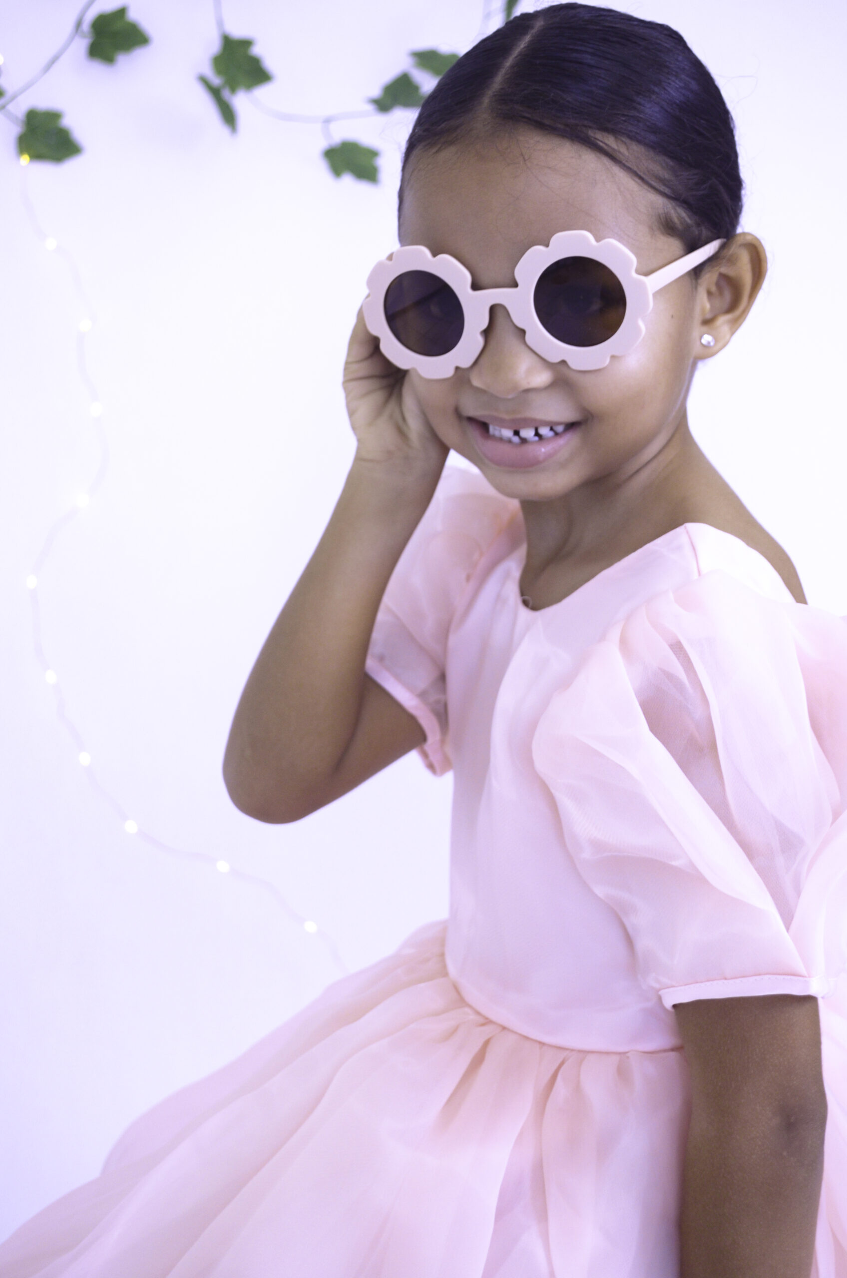 Robe de princesse rose poudré pour enfant mariage anniversaire et fête à La Réunion vêtement