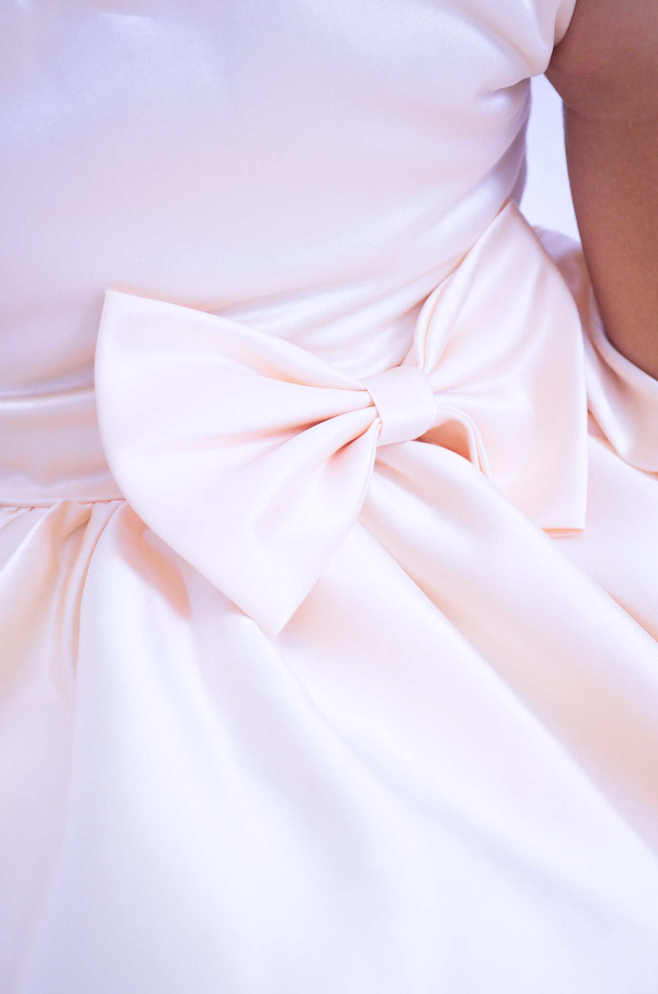 Robe de princesse couleur champagne pour enfant mariage anniversaire et fête à La Réunion